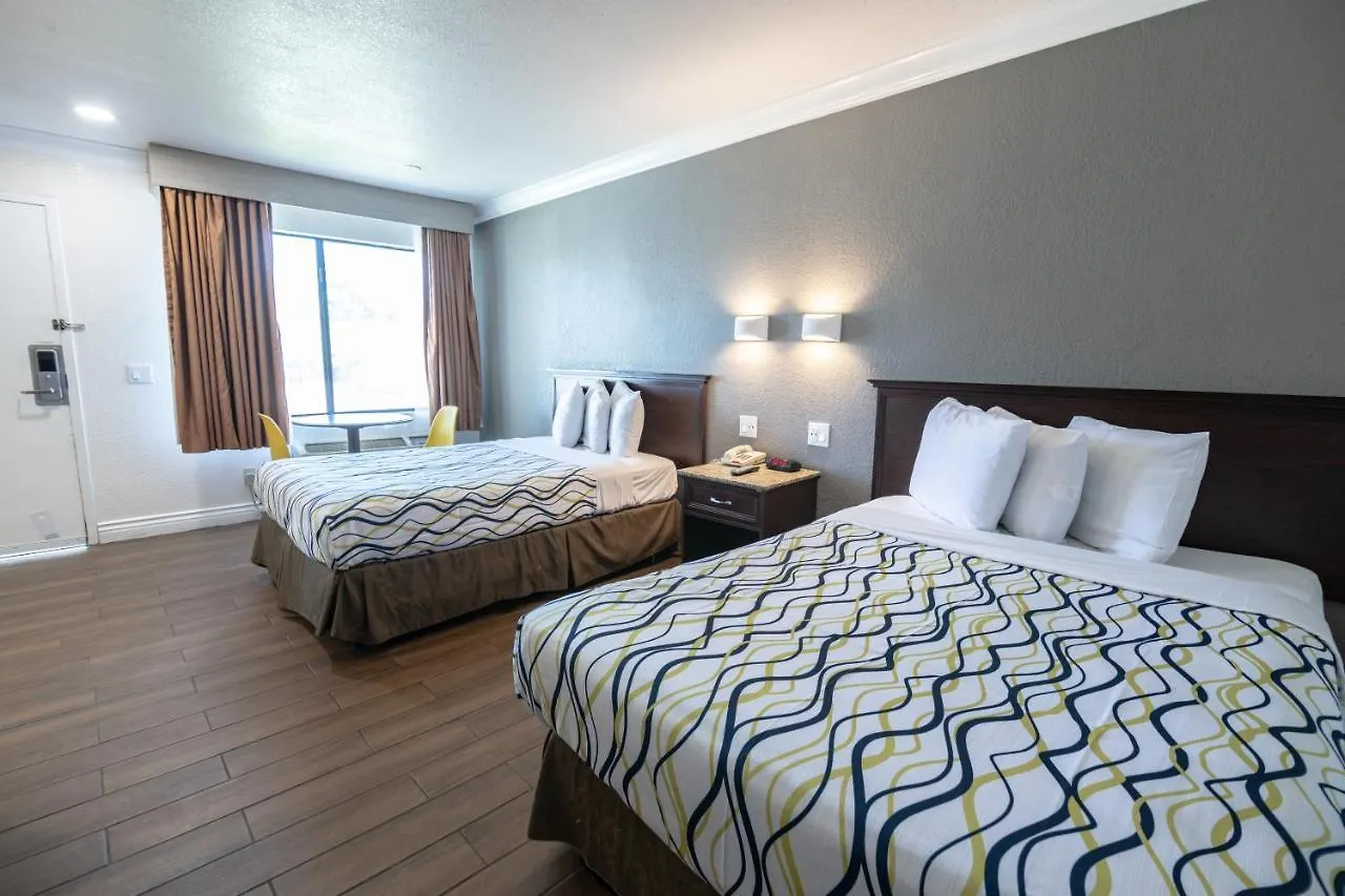 Hospitality Inn Сан-Бернардино 2*,